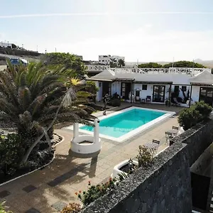 Oasis Surf House Séjour chez l'habitant